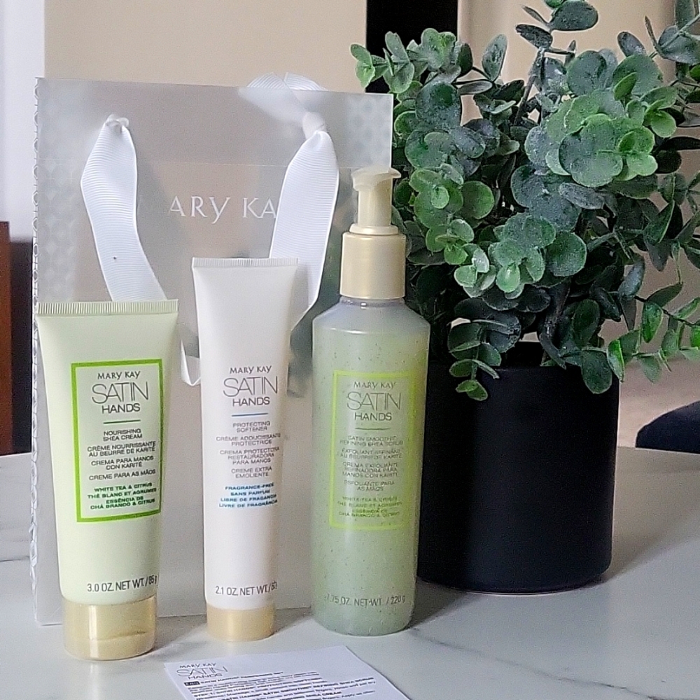 Mary Kay Stain Hands Pampering Set
